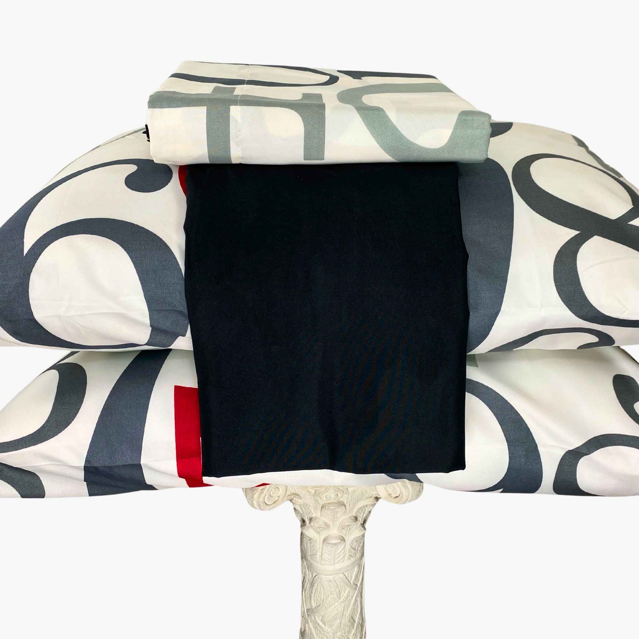 Juego de Sábanas Números Modernos en Tonos Grises y Negro