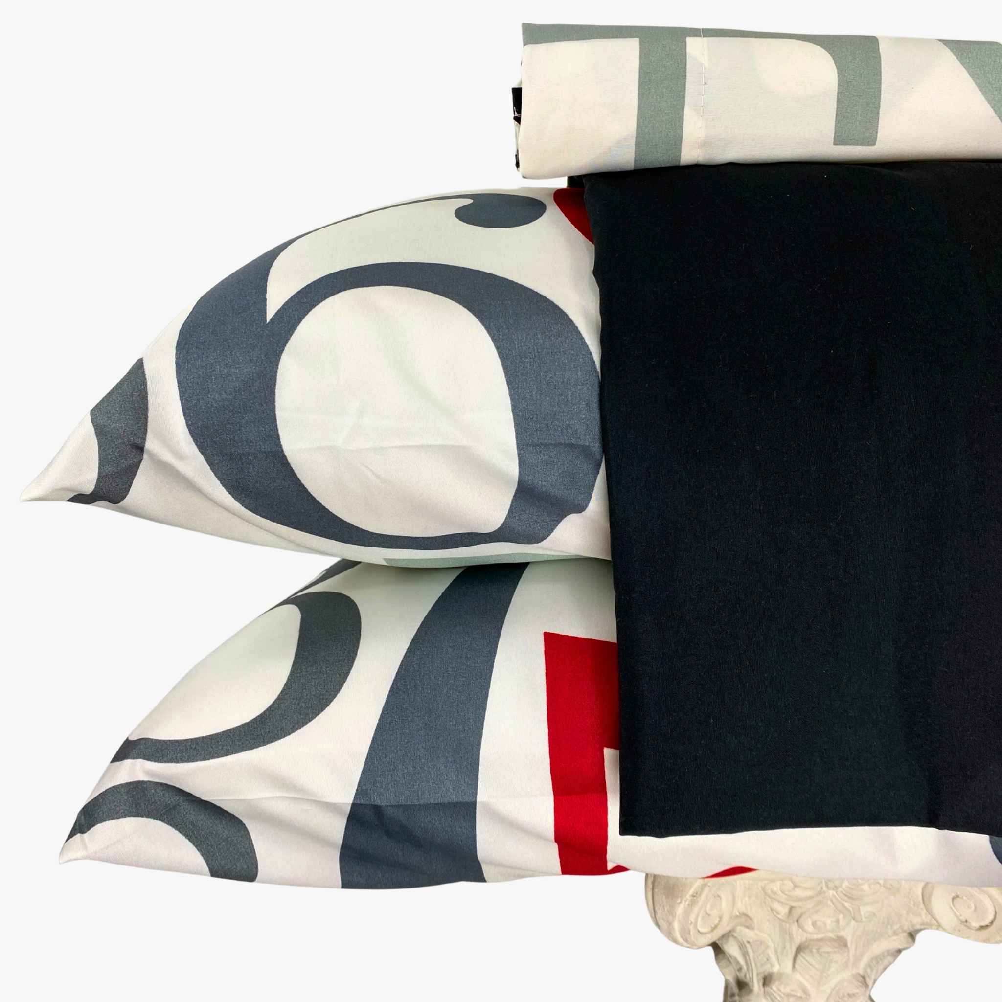 Juego de Sábanas Números Modernos en Tonos Grises y Negro