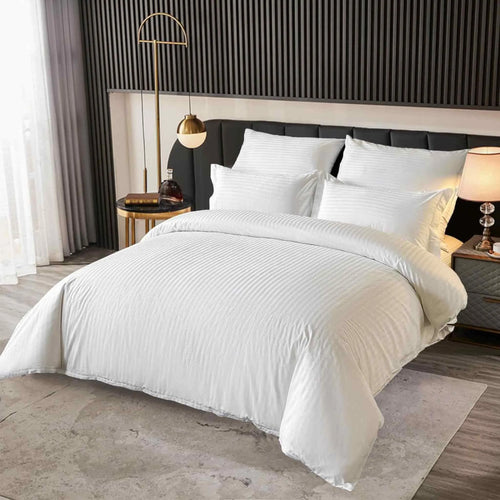 funda duvet blanca sobre cama